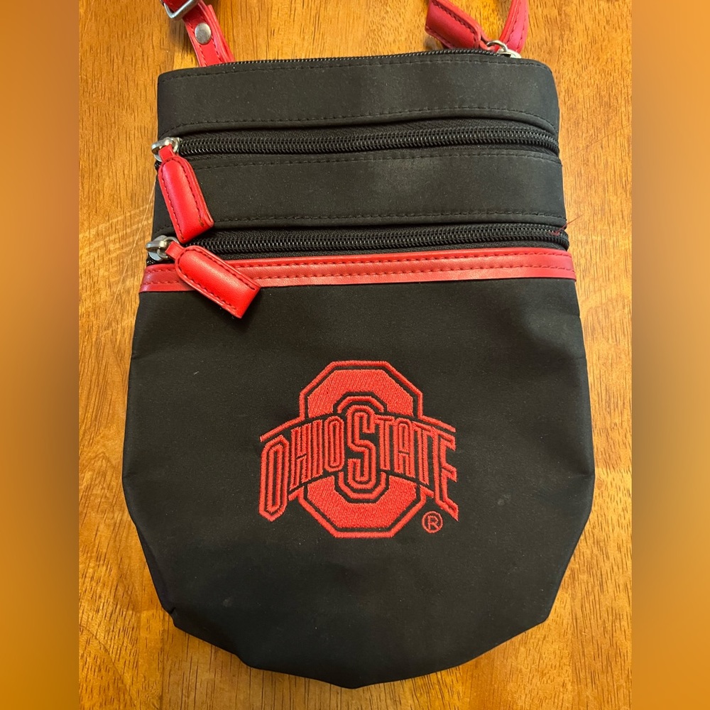 EUC Ohio State Buckeyes small bag. Super cute and perfect for the stadium!